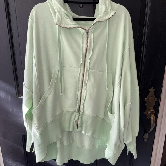 Free People We The Free Camden Hoodie in Gossamer Green Medium Boho Beach Comfy - Picture 2 of 9